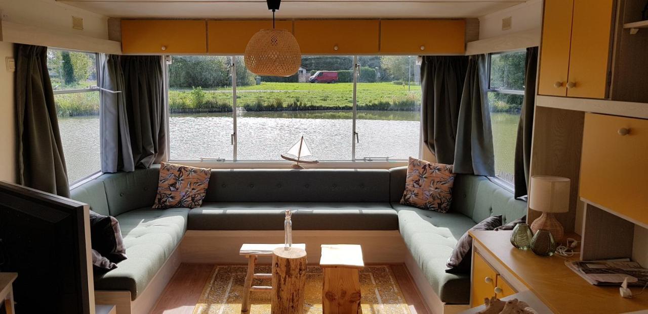 Villa Carafun Aan Het Water Ooltgensplaat Exterior foto