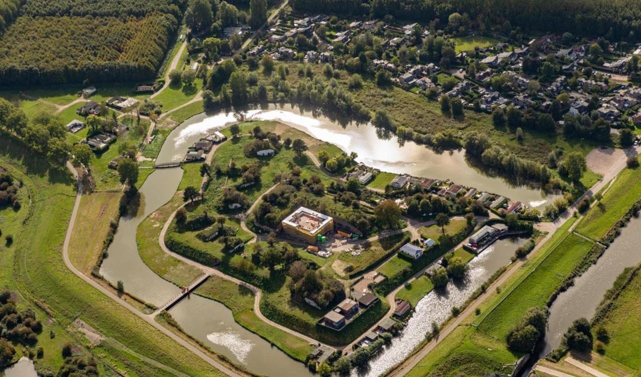 Villa Carafun Aan Het Water Ooltgensplaat Exterior foto